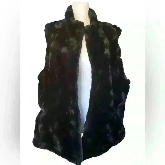 Nicole Miller Full Zip Reversible Faux Fur Vest Jacket. Size XXL. Similars $200 - Picture 2 of 11
